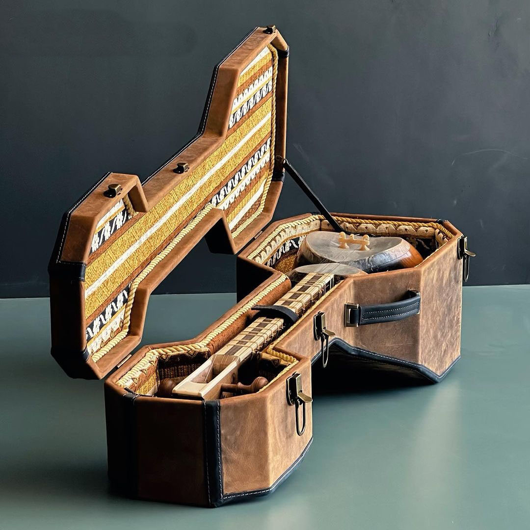 Étui Rigide Fait Main en Bois de Sapin et Cuir pour Instrument Tar Persan