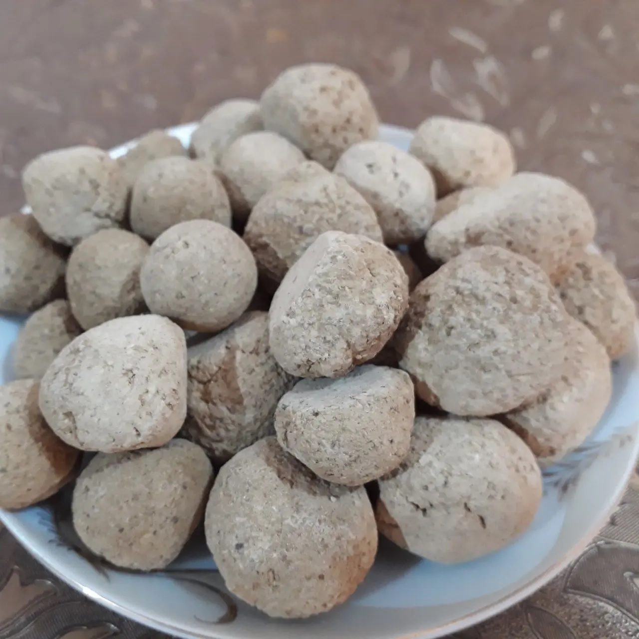 Pain persan séché – Pain traditionnel aux glands persan Kalg (400 grammes)