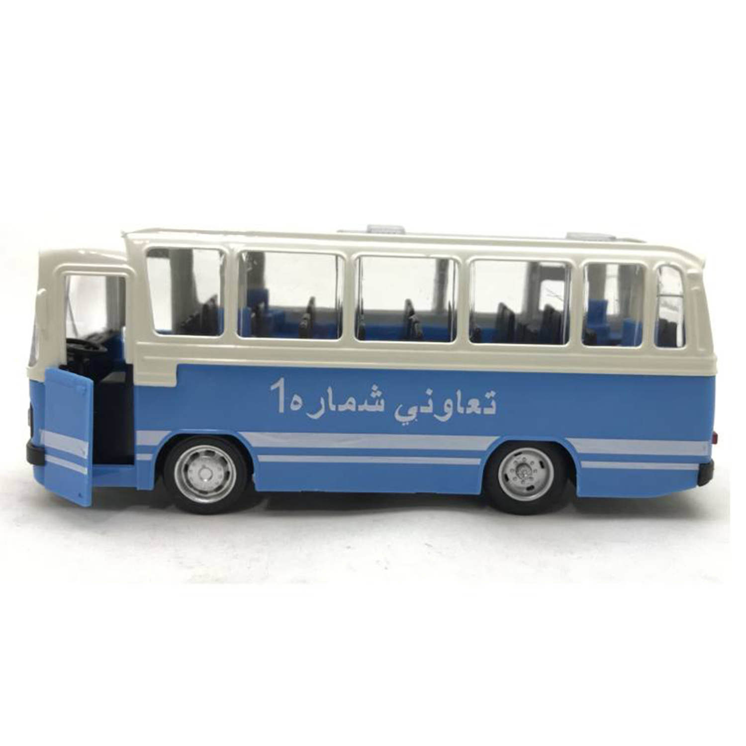 Autobus jouet Mercedes Benz O 303 modèle 1974 – Diecast fonctionnant sur piles avec phares