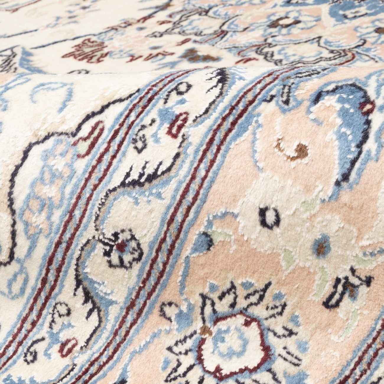 Tapis persan original en soie noué à la main à Tabas Médaillon floral crème