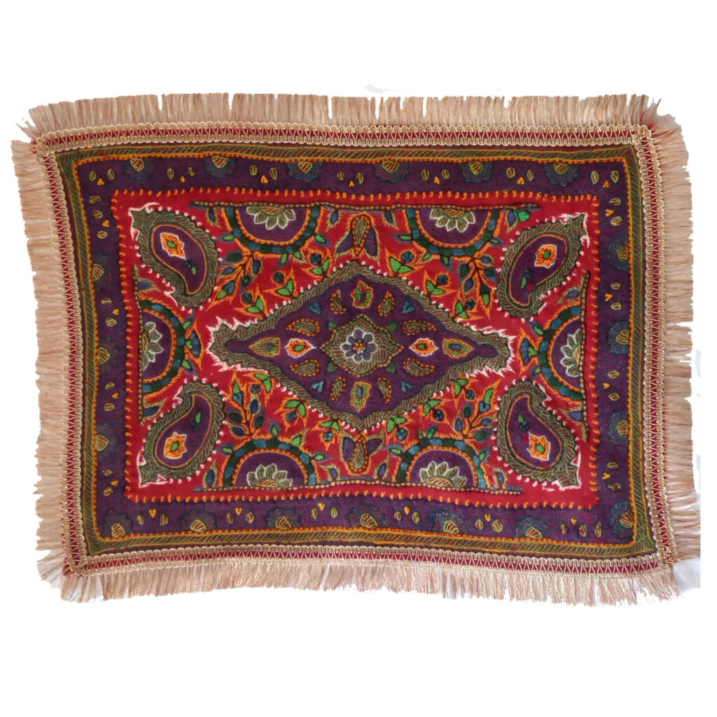 Élégance de Pateh Kerman Nappe Artisanale Bote Jeghe