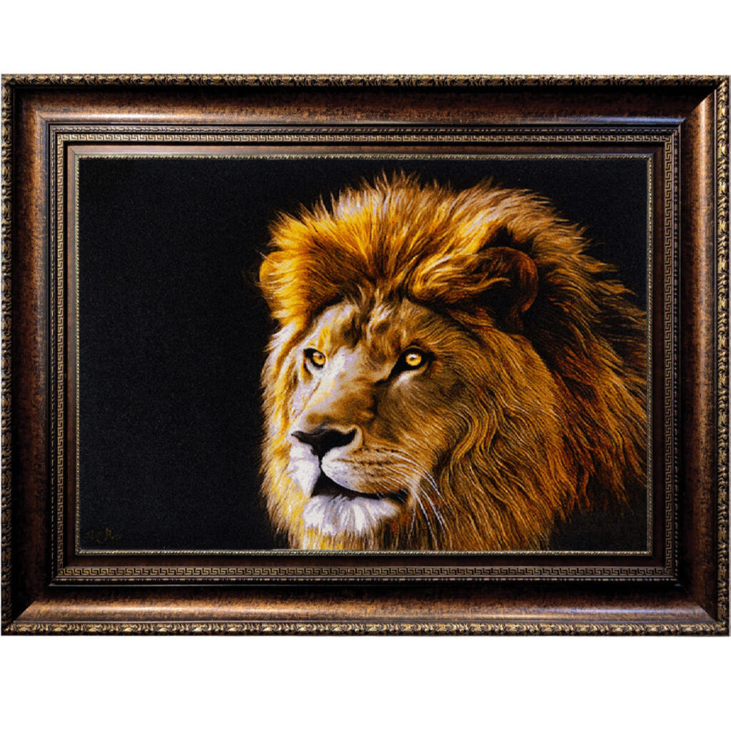 Tapis persan figuratif noué à la main de Tabriz représentant un lion noir