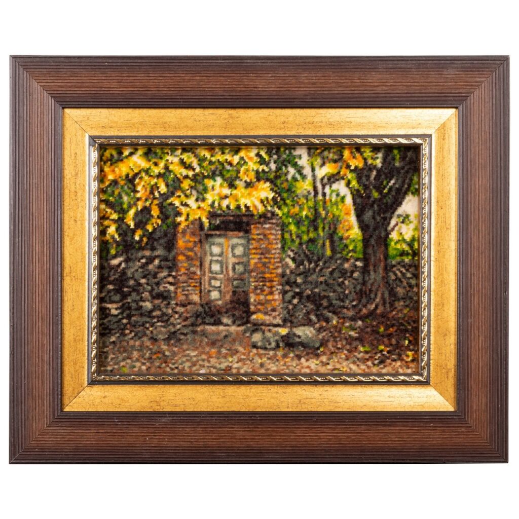 Tapis persan figuratif noué à la main représentant un jardin