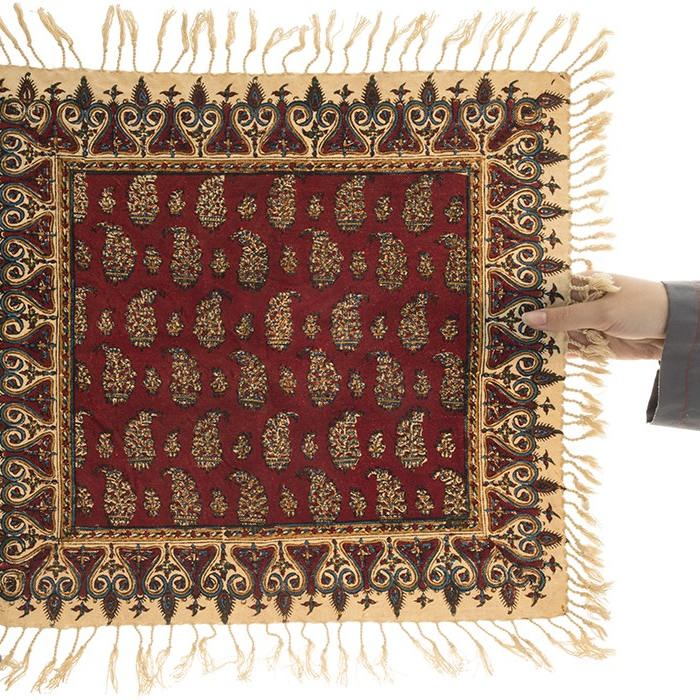 Nappe Persane : Imprimée au Bloc Traditionnel Kalamkari d’Ispahan – Modèle Rouge II