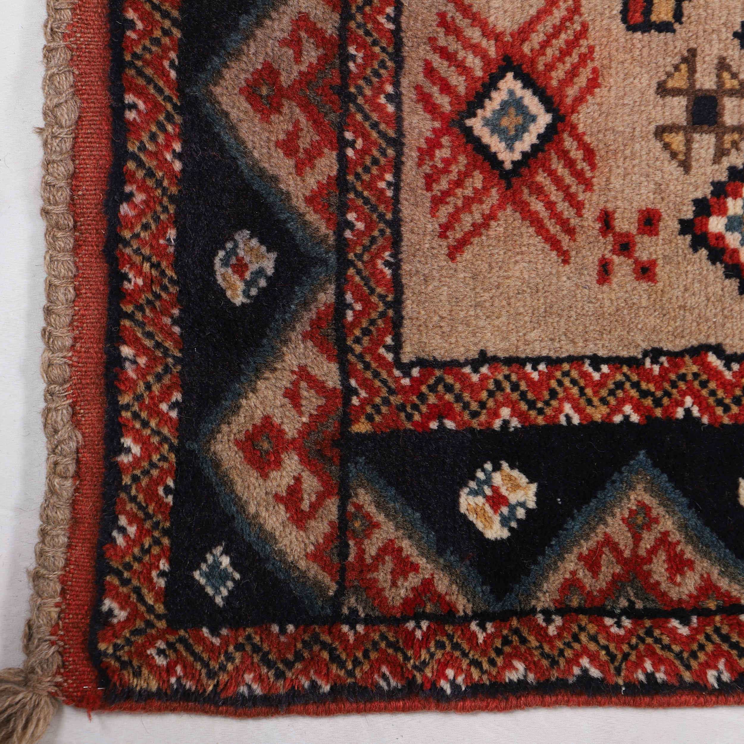 Tapis persan en laine noué à la main à Khorasan Iliati rouge