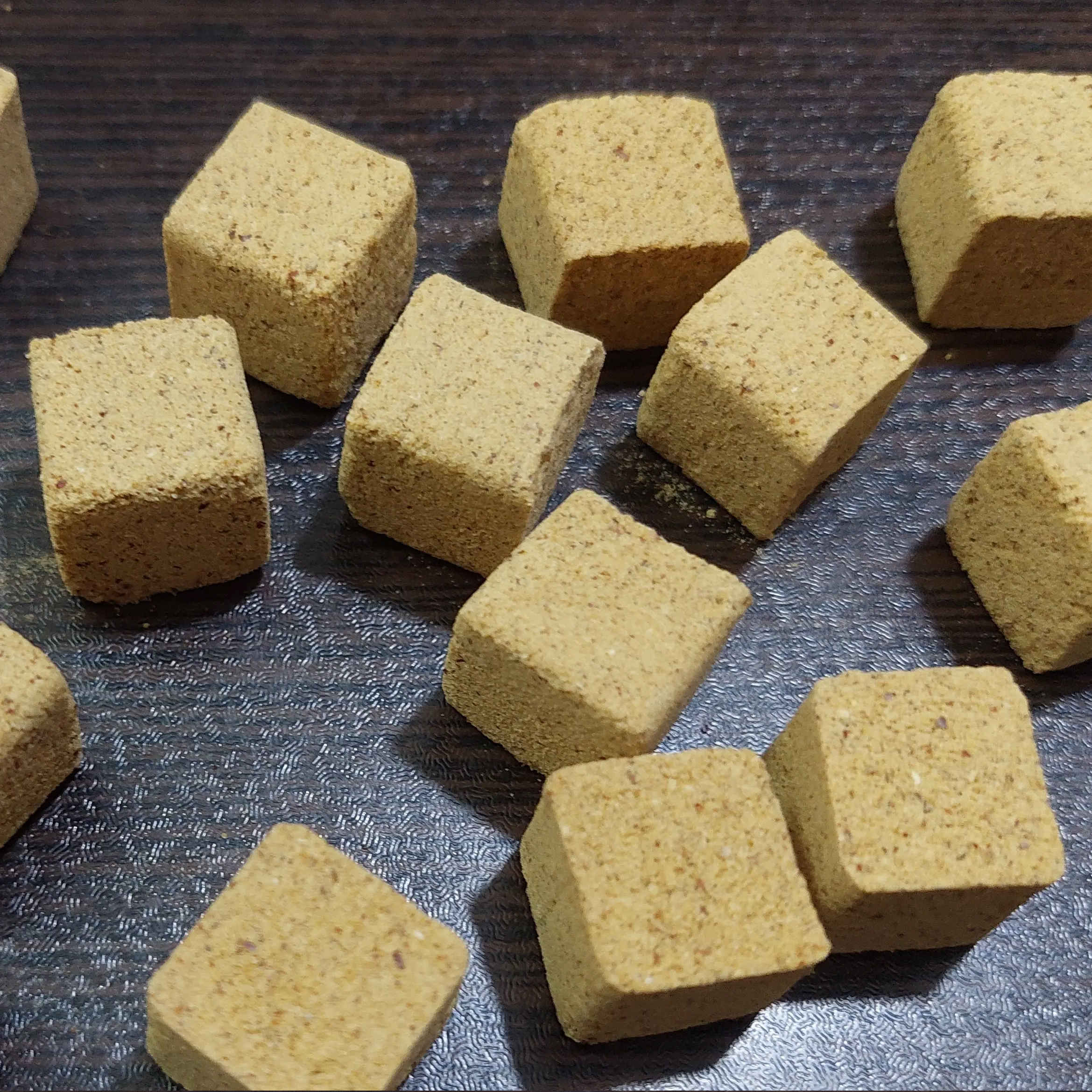 Substitut naturel de sucre – Cubes de jujube rouge – 750 g