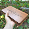 Boîte en Bois pour Cadeaux – Motif Calligraphie Persane