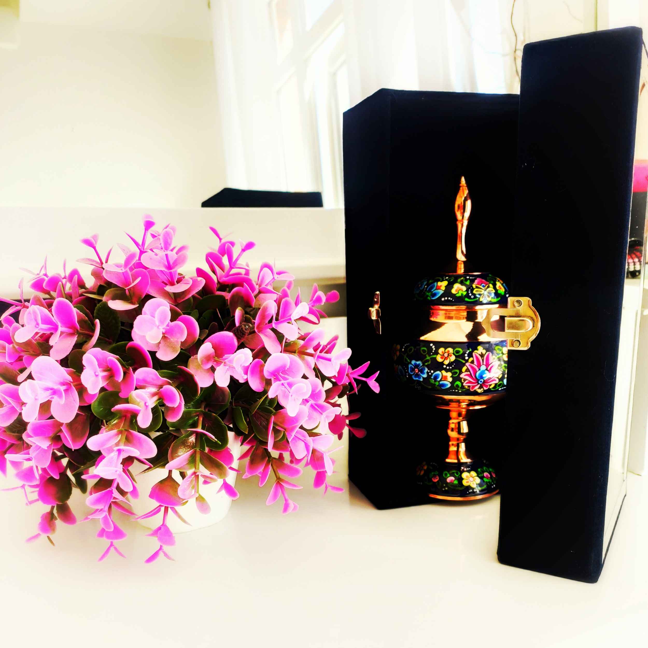 Sucrier persan artisanal en cuivre avec couvercle – Émail Minakari Floral