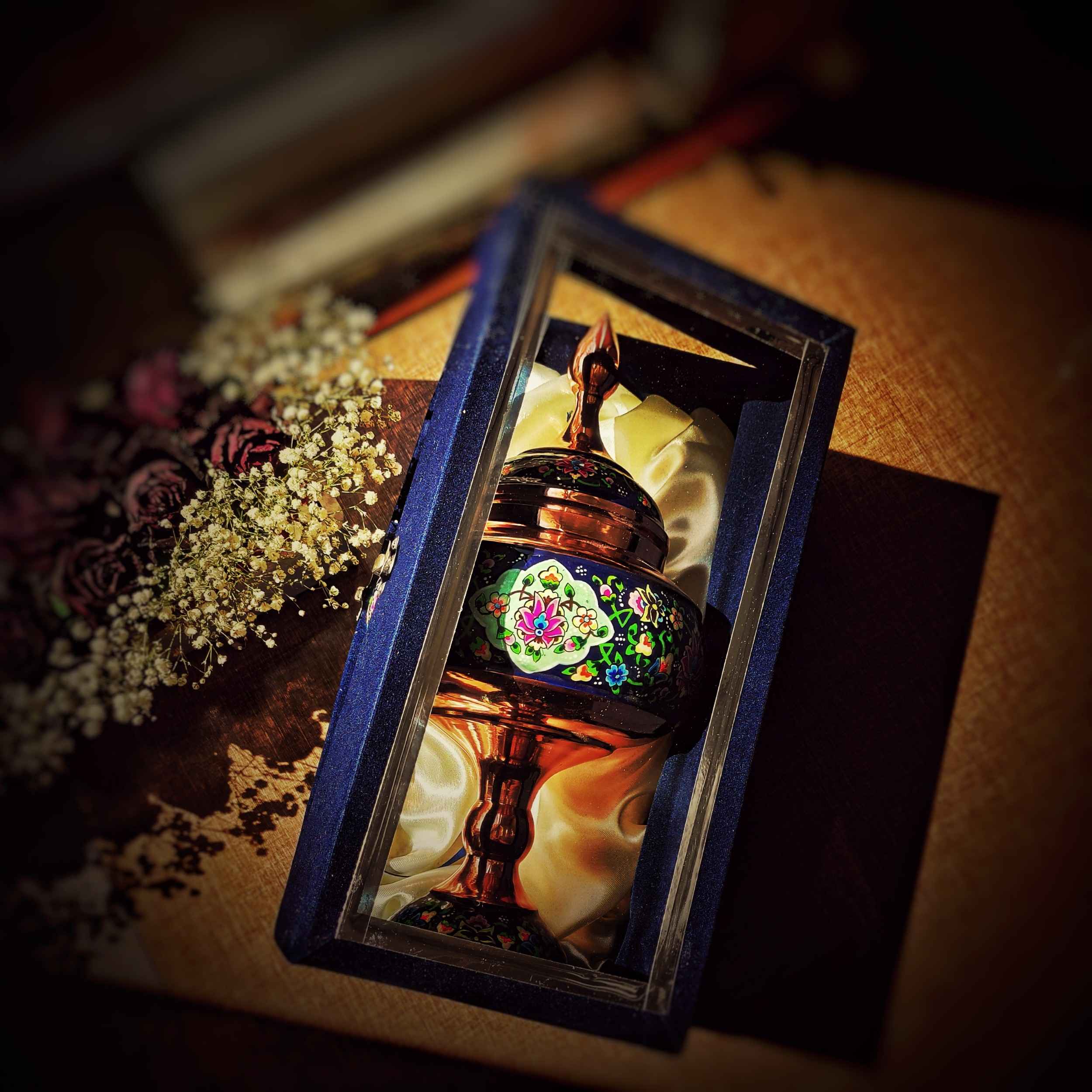 Sucrier persan artisanal en cuivre avec couvercle – Émail Minakari Pardaz