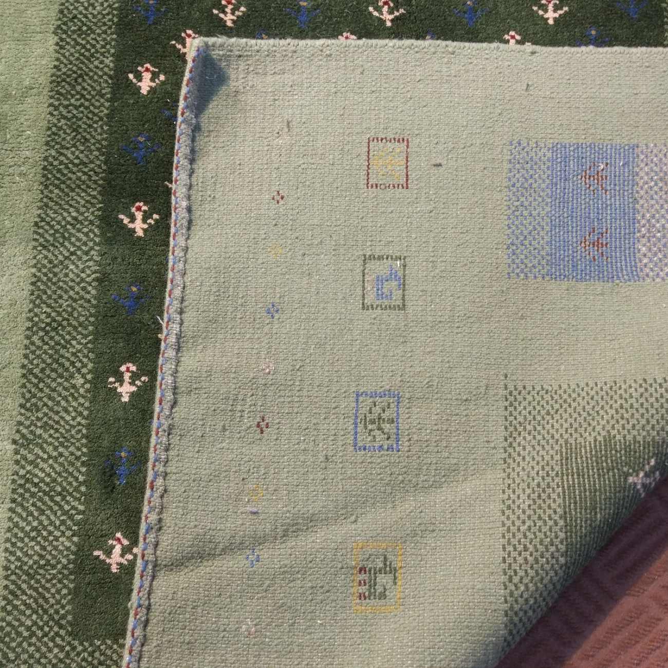 Tapis Gabbeh en laine persane tissé à la main en Fars Kashkuli motifs animaliers