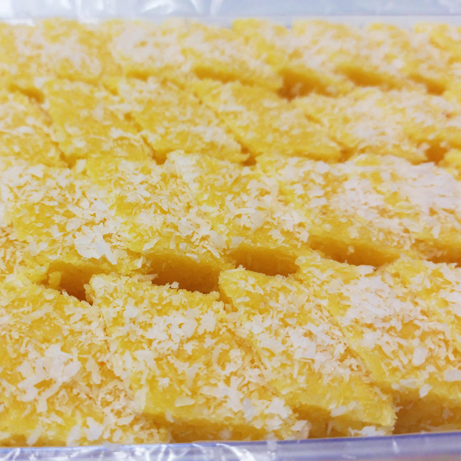 Pâtisserie Persane – Baklava au safran avec noix de coco 900g