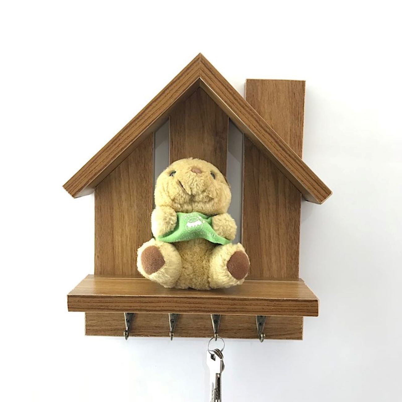 Porte-clés mural décoratif et fait main avec étagère