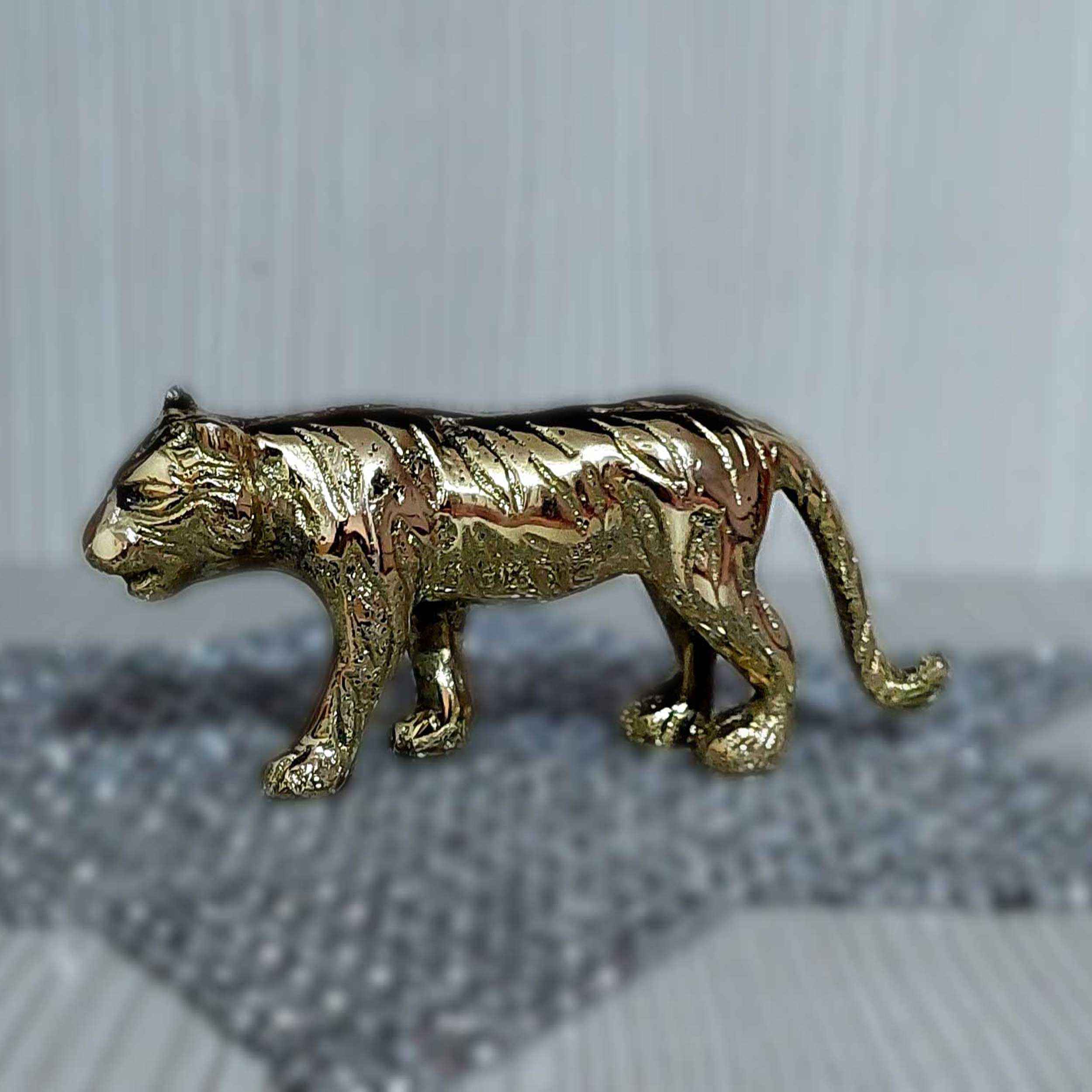 Figurine décorative de tigre en laiton – Décoration artistique d’animal sauvage
