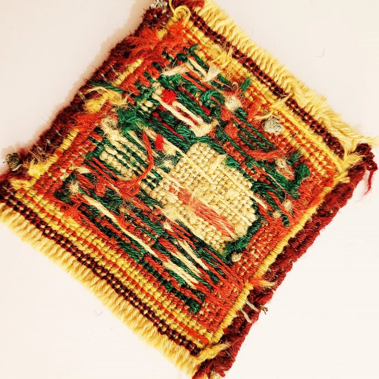 Sous-verre Kilim Persan Tissé à la Main avec Motif de Lion Jaune