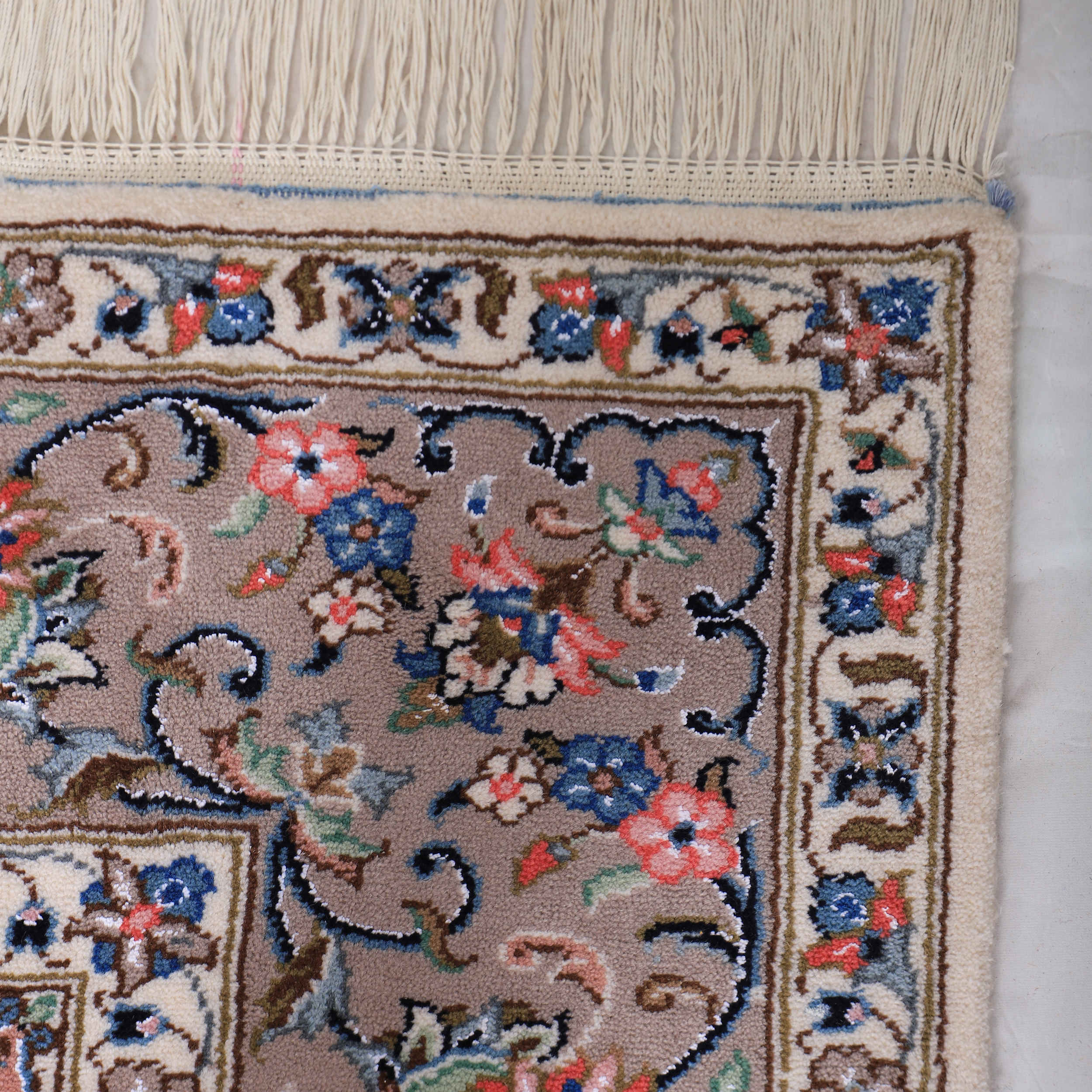 Tapis persan authentique avec laine noué à la main à Yazd Lachak Toranj