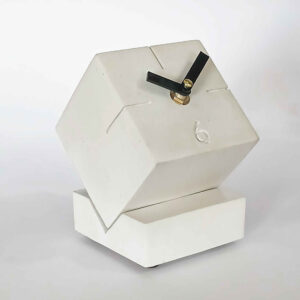 Horloge de bureau en béton fait main – Minimaliste carrée