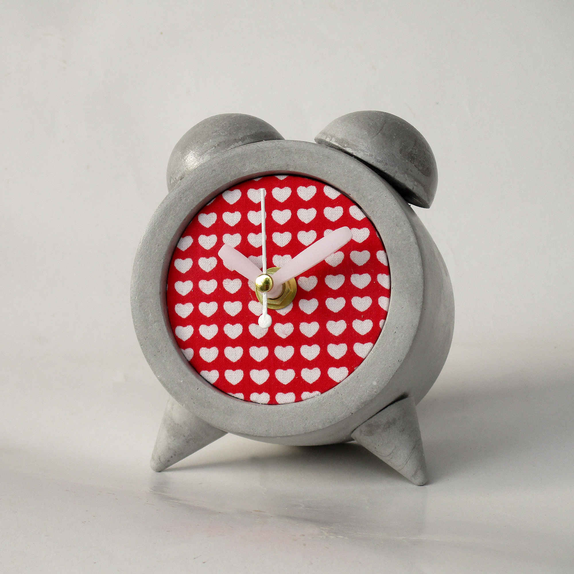 Horloge à Clochettes en Béton Fait Main – Décoration Maison