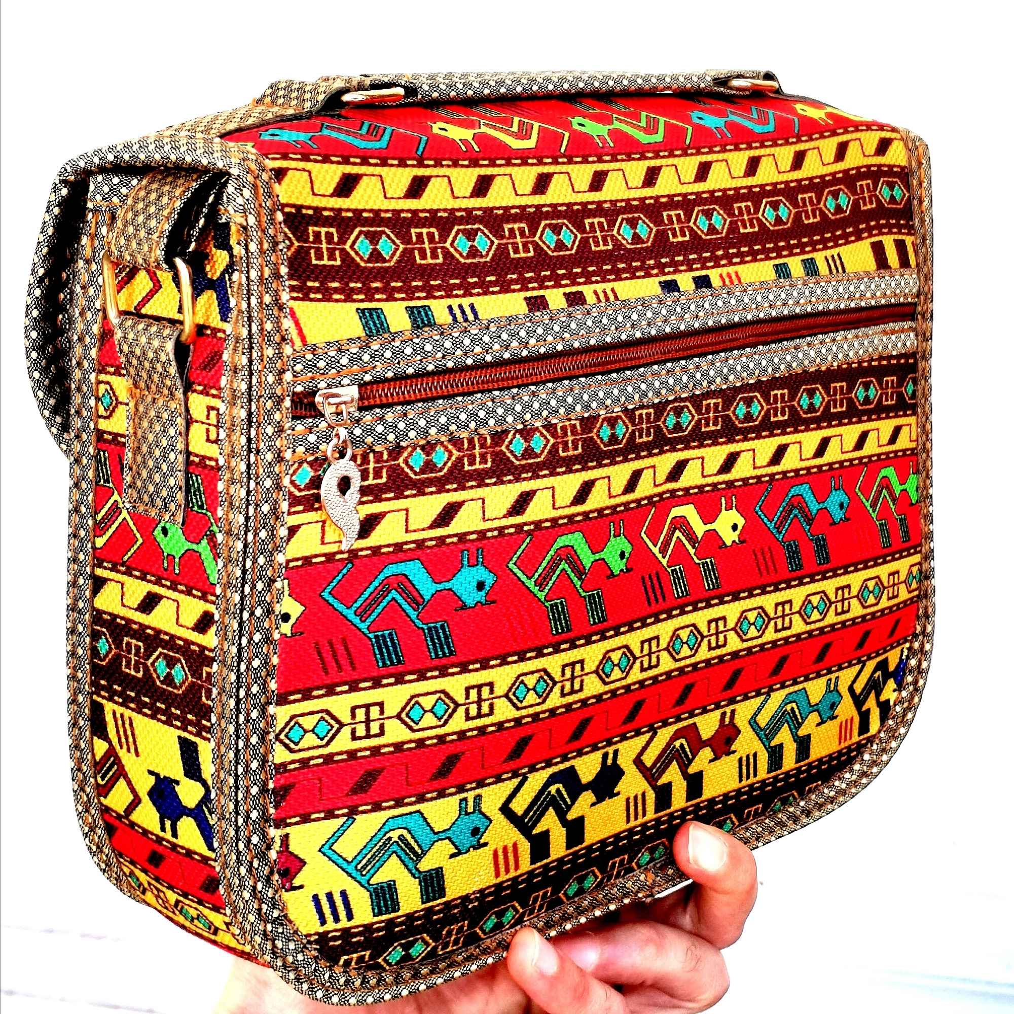 Sac bandoulière fait main en similicuir avec style traditionnel