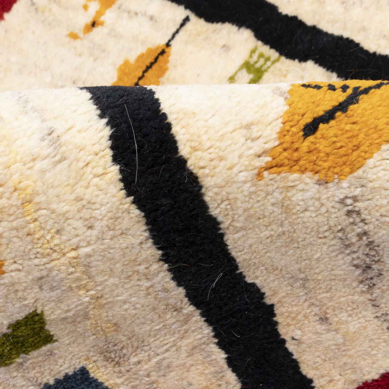 Tapis Gabbeh en laine persane véritablement tissé à la main en Fars motifs d’arbre