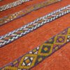 Tapis Kilim en laine persane tissé à la main traditionnellement rayé