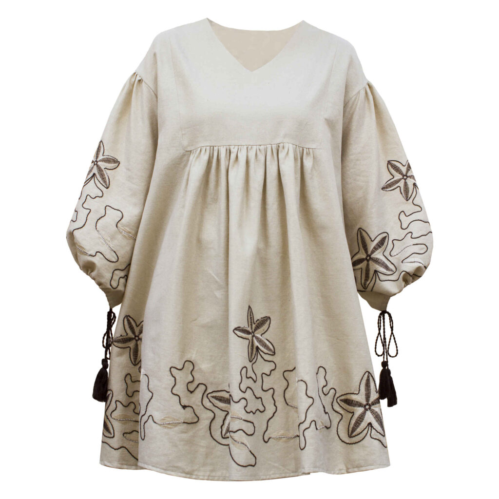 Manteau brodé persan avec motif floral pour femme