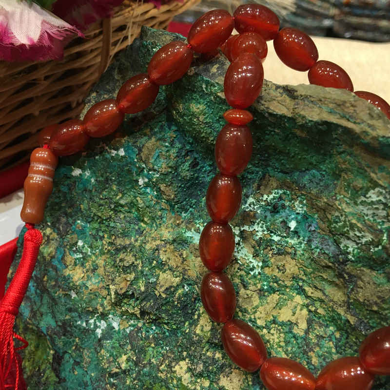 Chapelet islamique en agate rouge II avec 33 perles