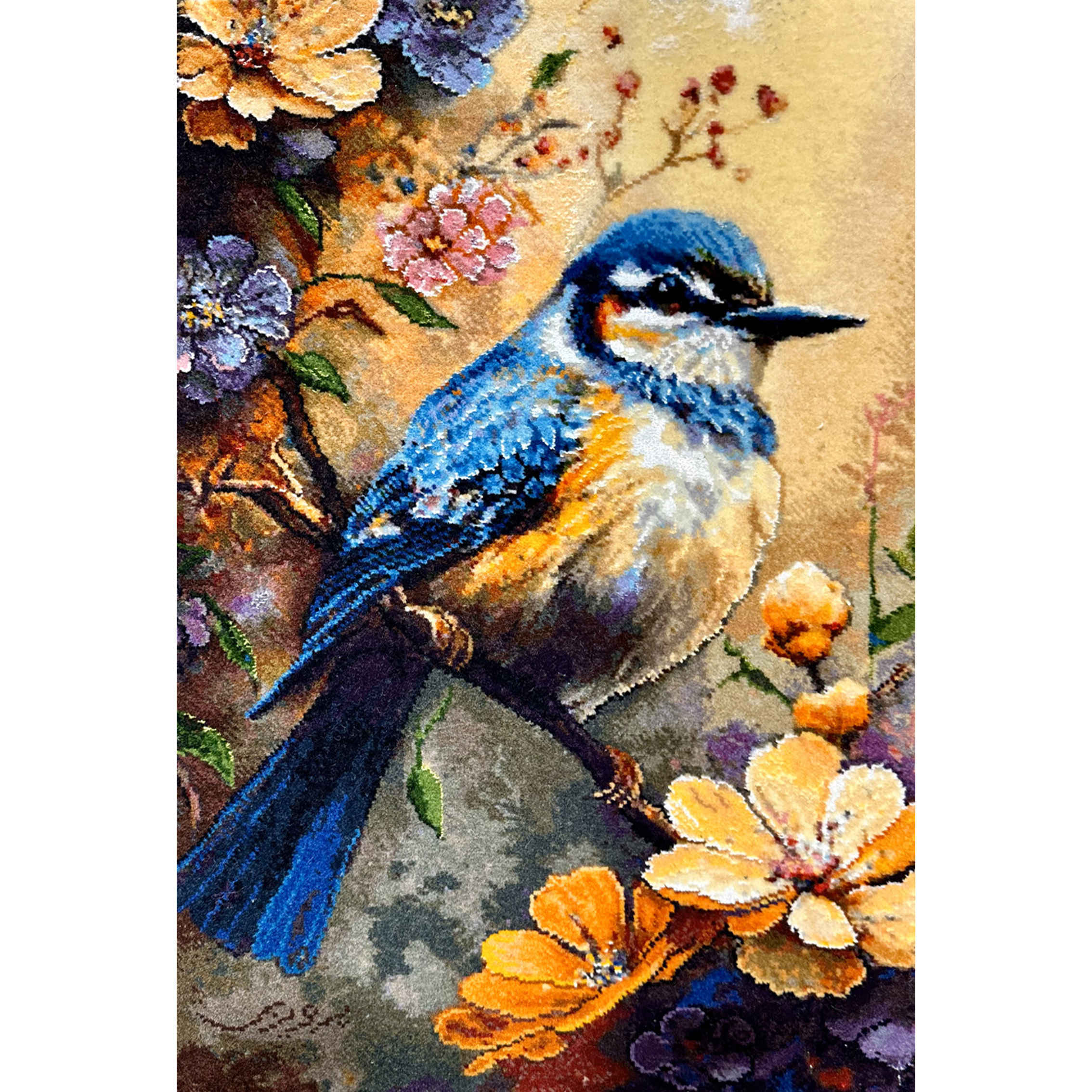 Tapis persan figuratif noué à la main de Tabriz représentant un oiseau et des fleurs