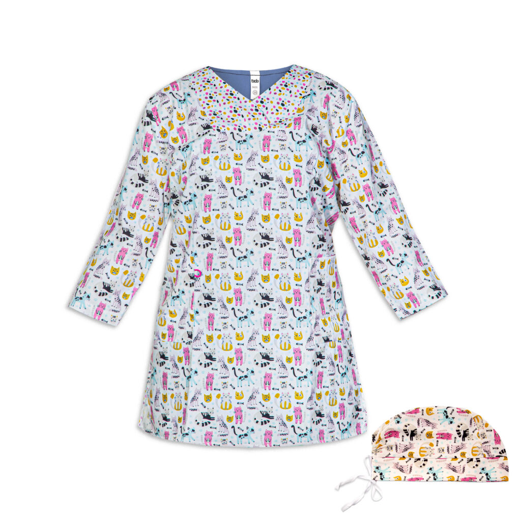 Uniforme vétérinaire à col en V pour femme avec bonnet – Classique et confortable