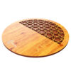 Sous-plat en bois avec design arabesque pour plat chaud