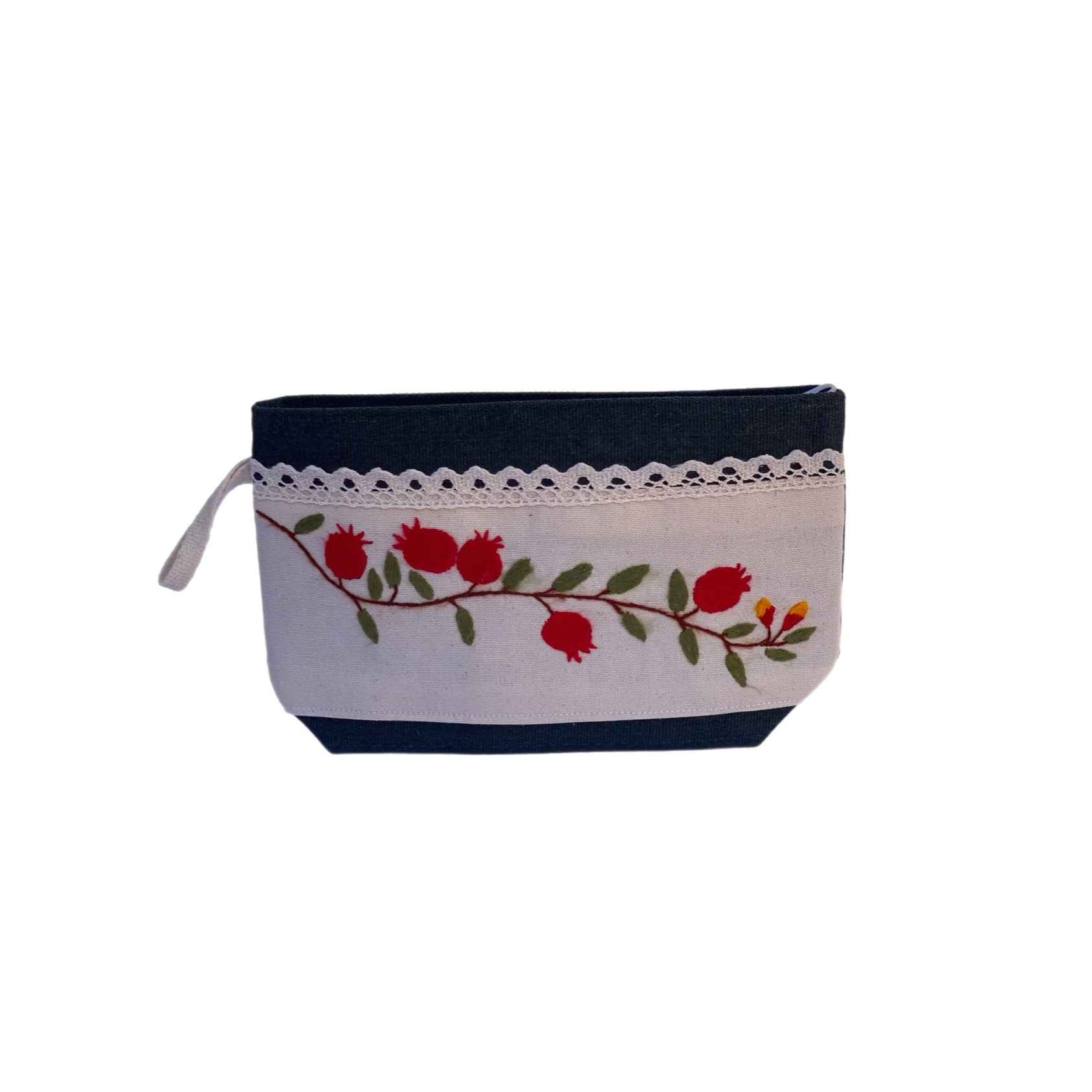 Trousse de maquillage persane brodée de Boukhara avec motif grenades