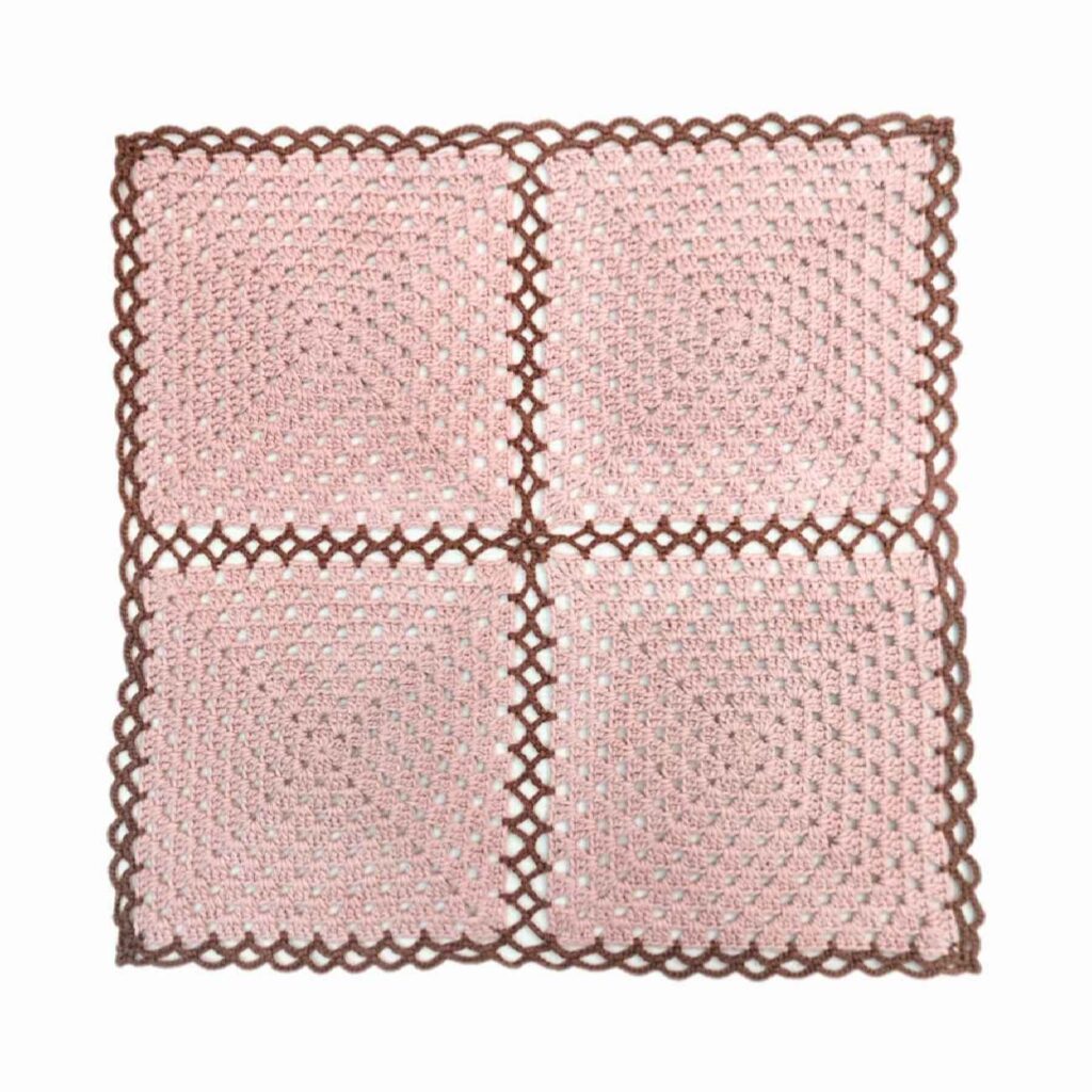 Nappe au Crochet Tricotée à la Main Carrée Rose Clair