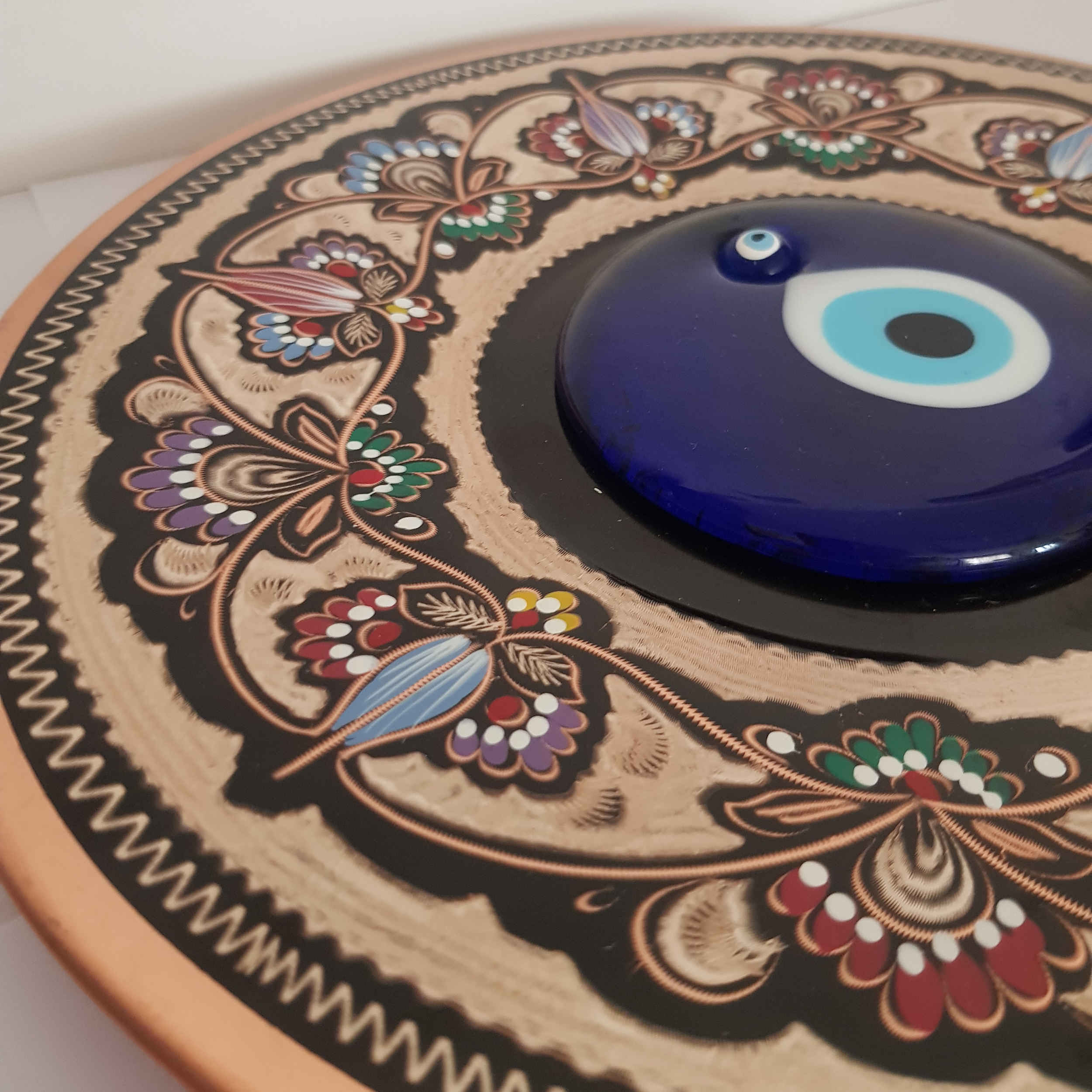 Plat décoratif en cuivre avec technique de minakari persan peint à la main