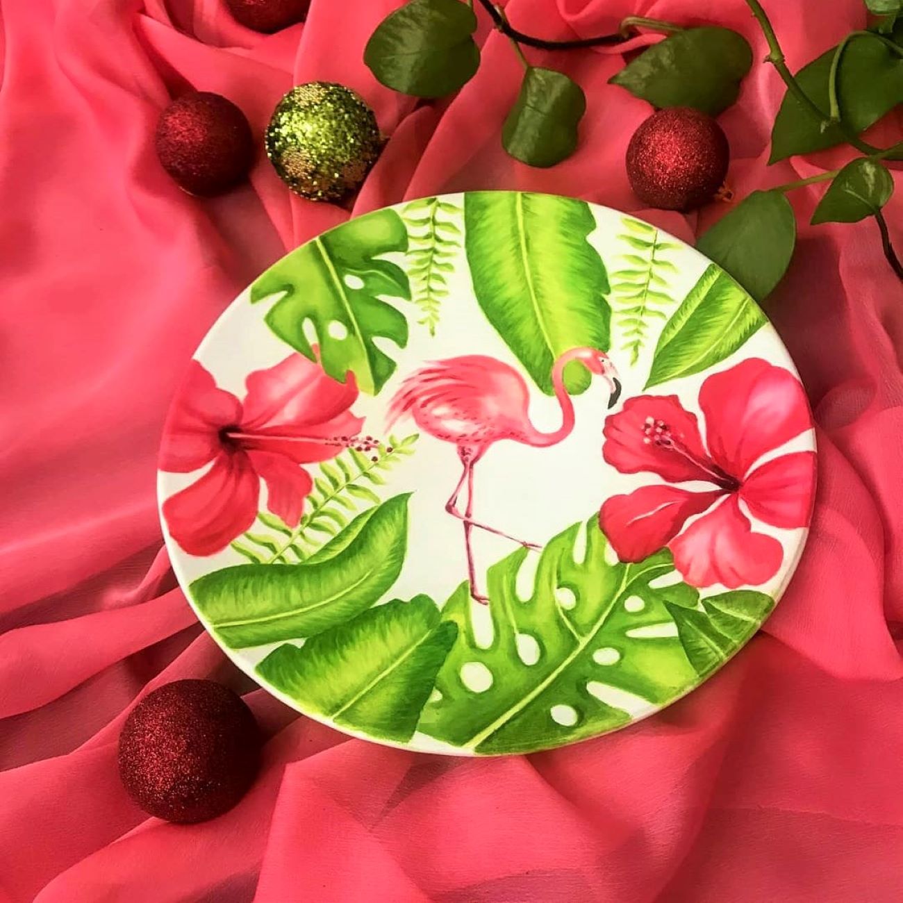 Assiette Décorative en Céramique Peinte à la Main avec Motif Flamant Rose