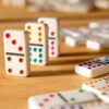 Jeu de Dominos Classique dans Boîte de Rangement Élégante – Jeu de Blocage Ultime
