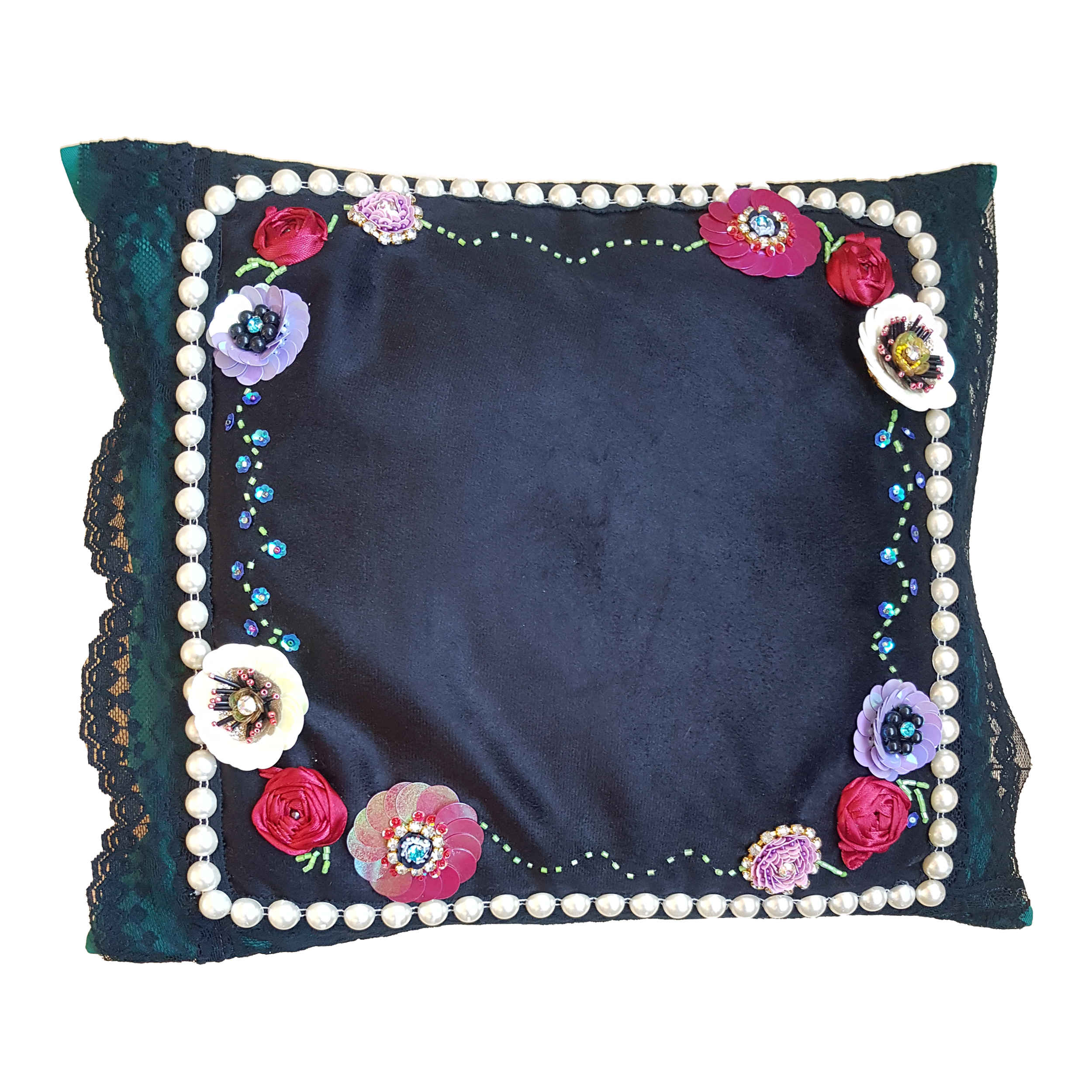 Housse de Coussin Brodée - Design Bijoux au Crochet Fait Main