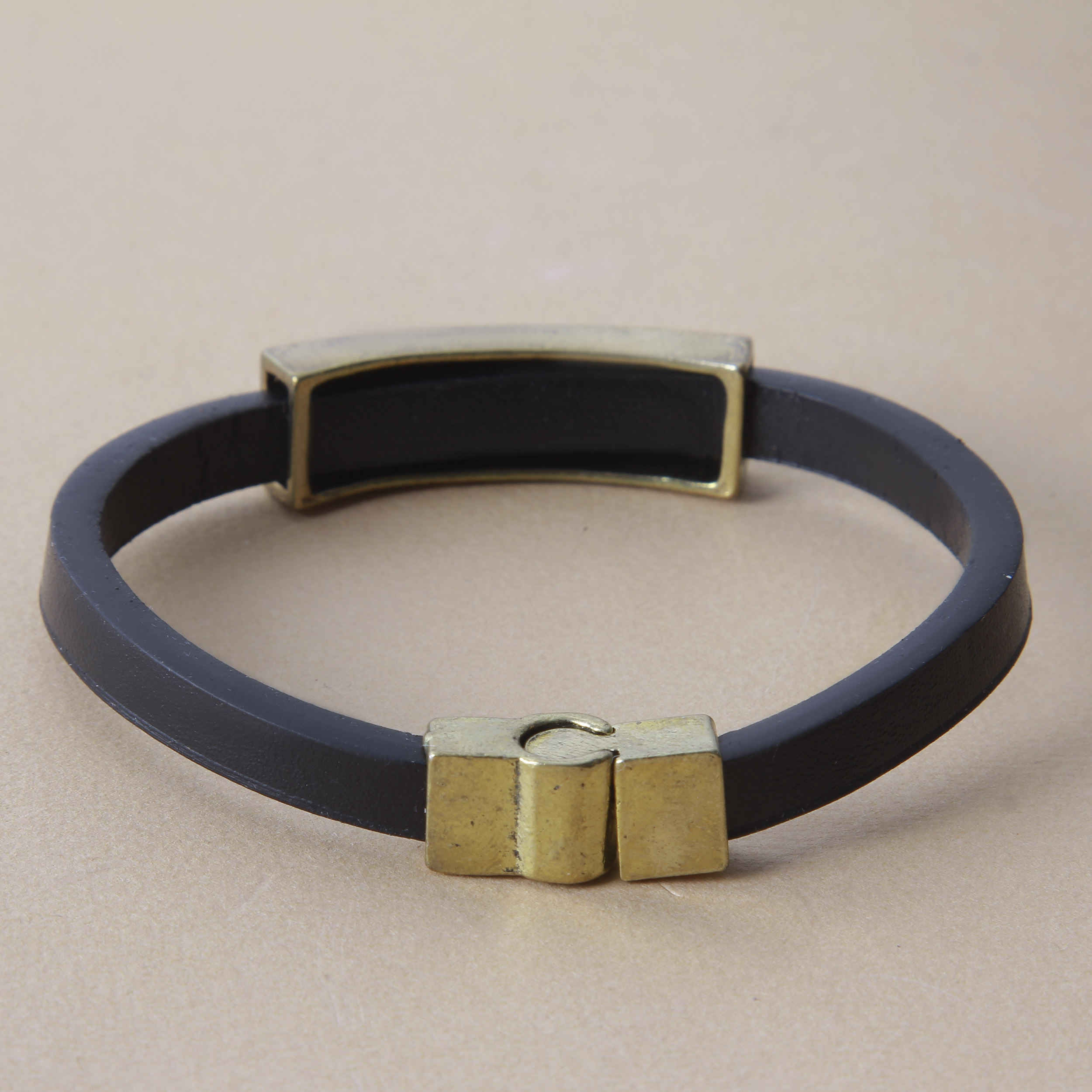 Bracelet islamique avec cuir Ya Qamar Banihashim pour homme