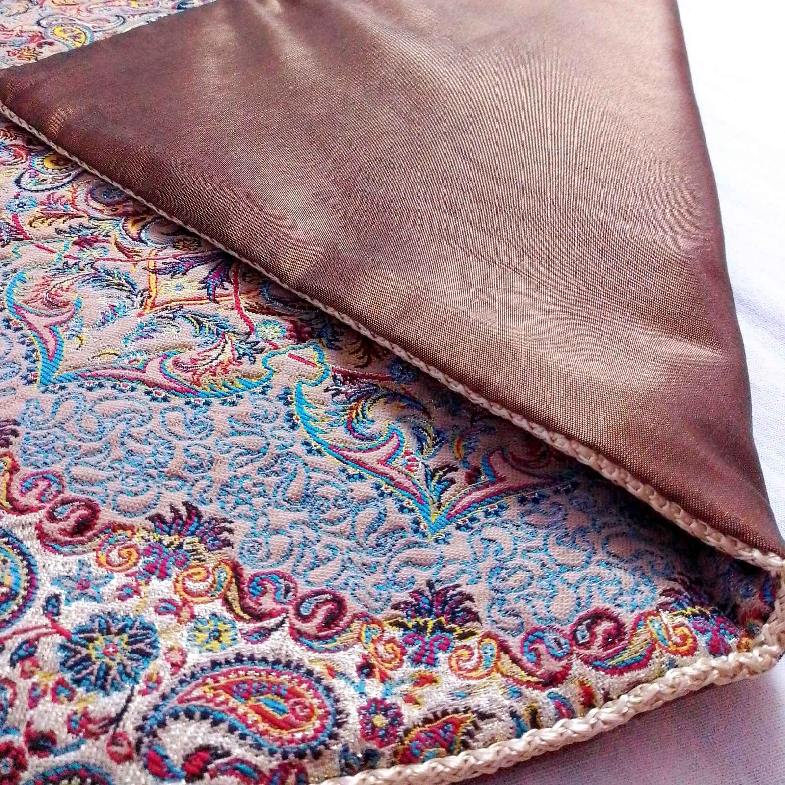 Tapis de prière de voyage pour musulman taille poche et portable Tissu Termeh Design Paisley Traditionnel