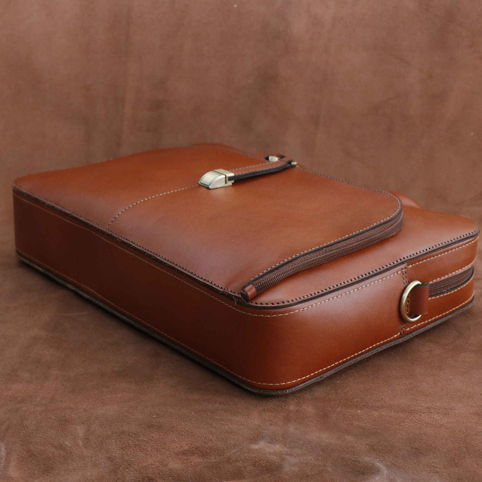 Mallette en cuir naturel persan pour ordinateur portable 14 pouces – 1109B