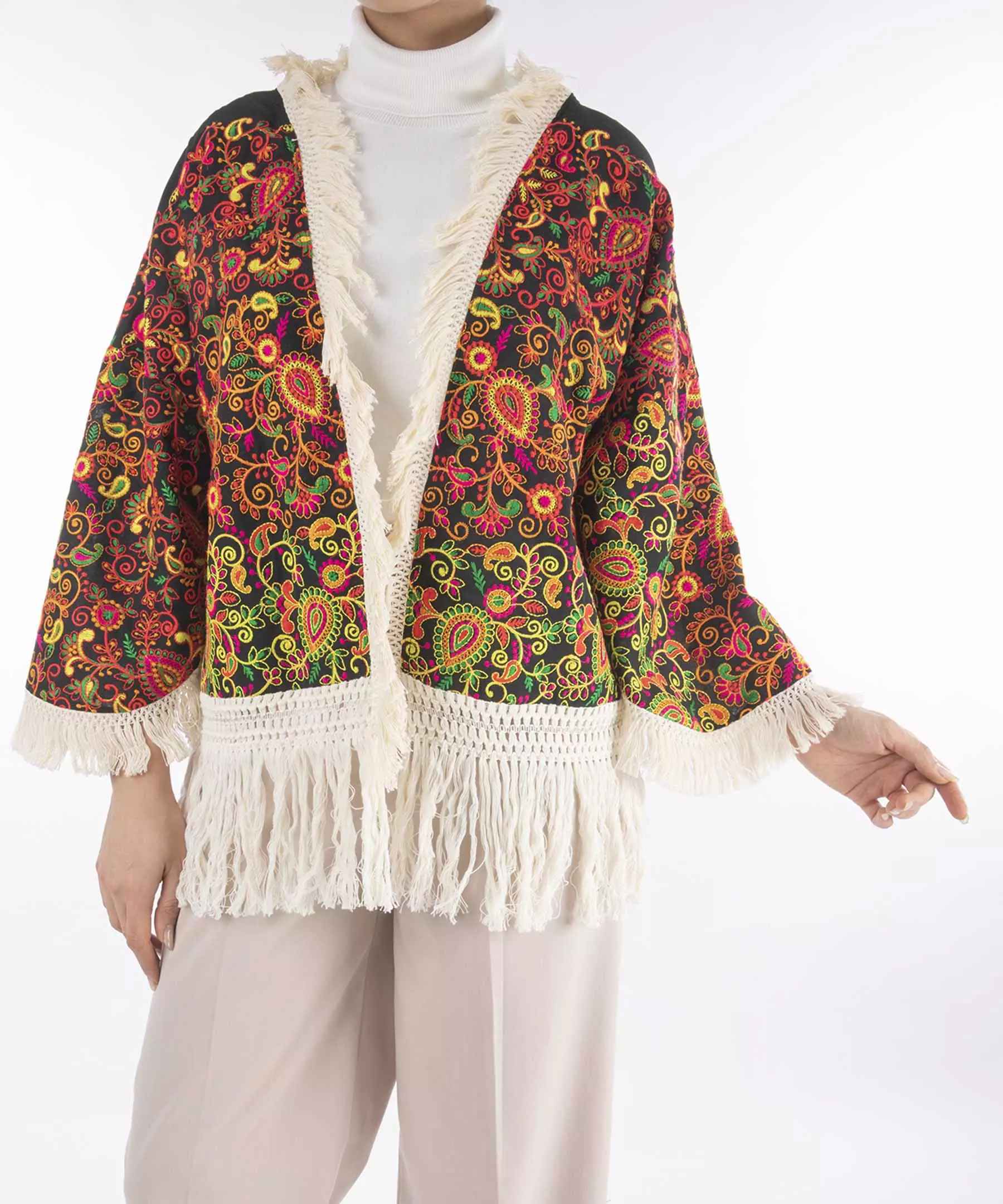 Manto persan brodé pour femmes avec design Paisley