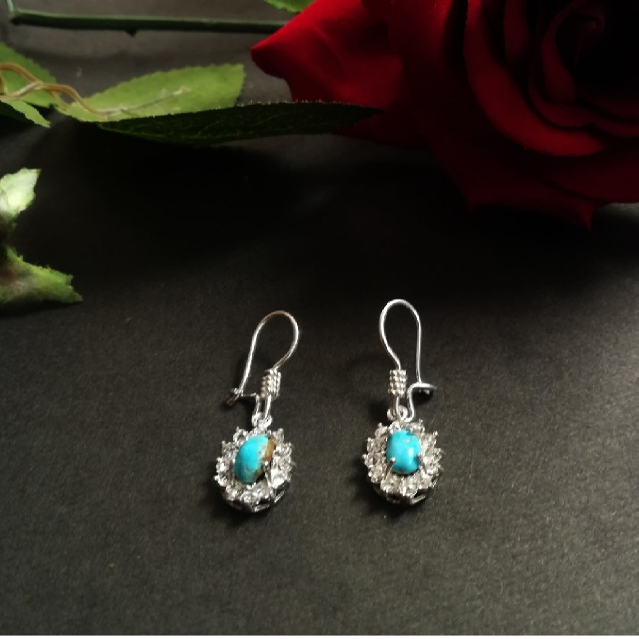 Boucles d’oreilles en argent persan avec Pierre de Turquoise Neyshabur