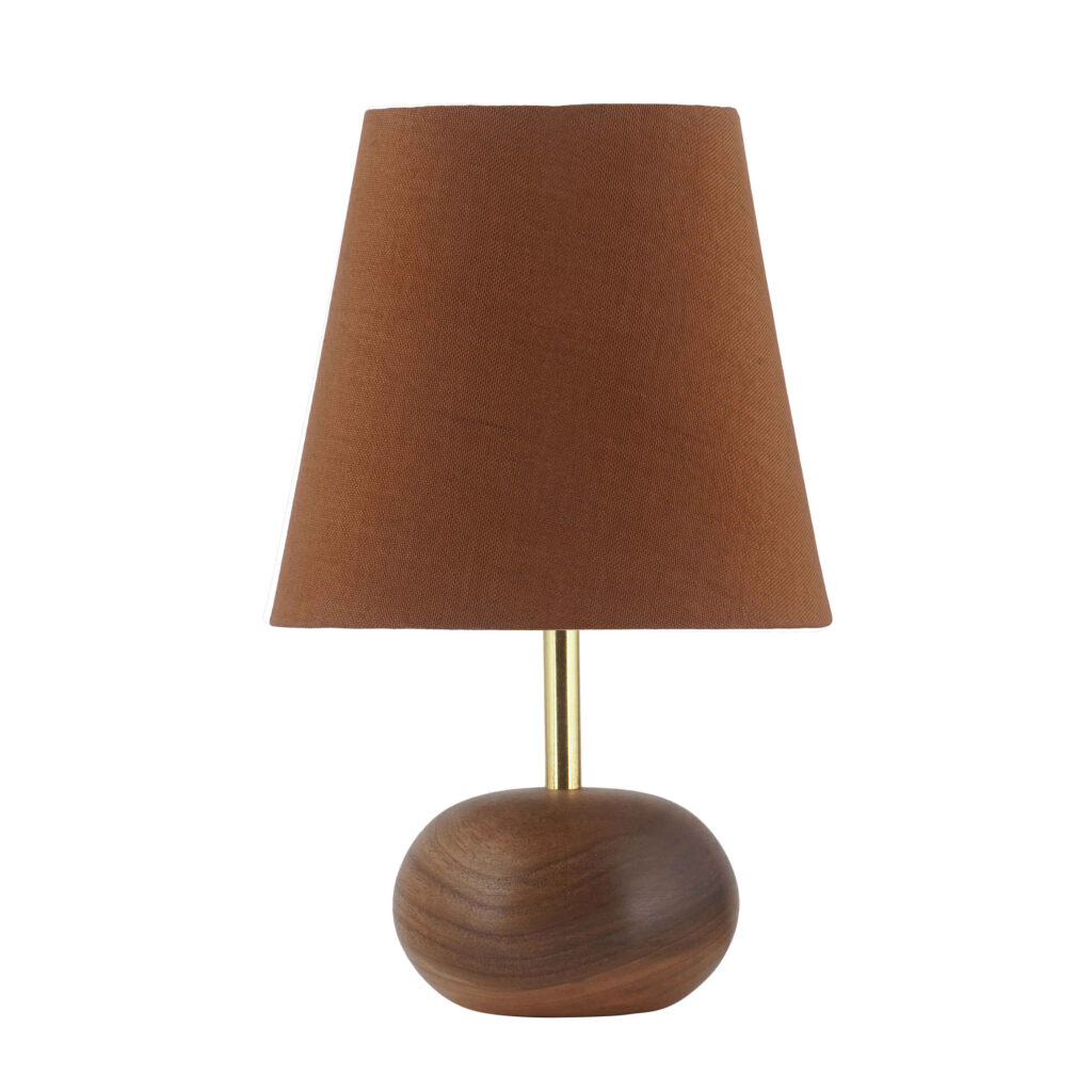 Lampe de table en bois avec abat-jour en tissu – modèle Mona