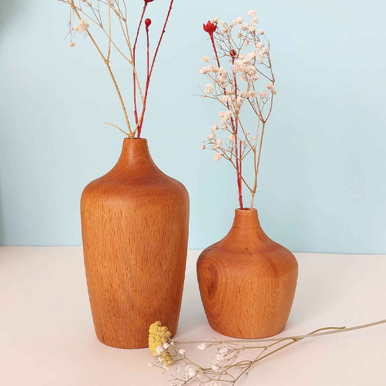 Vases décoratifs à tige unique en bois faits main, élégance au style rustique – Lot de 2.