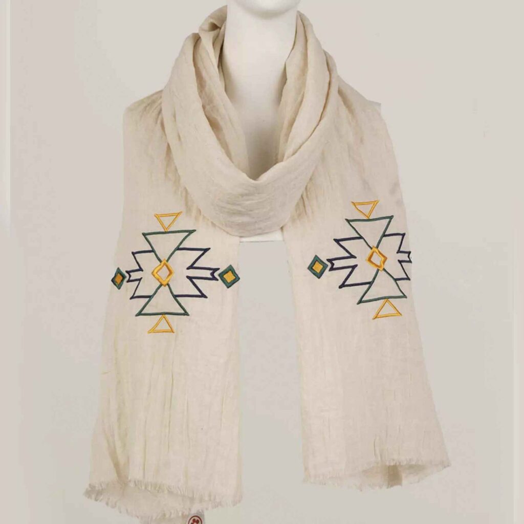 Châle en Chanvre Brodé pour Femme Modèle Simple Face