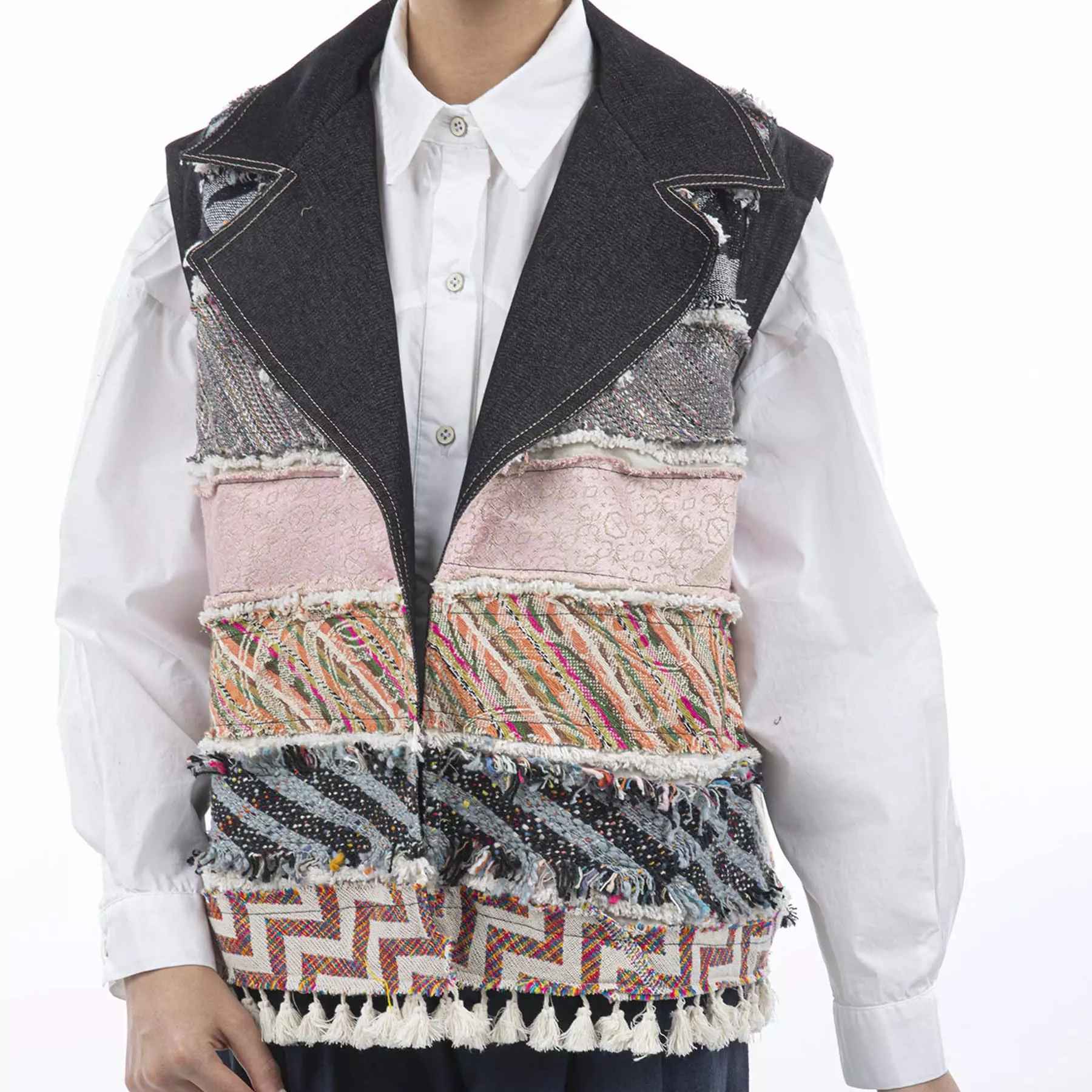 Gilet brodé pour femmes avec design patchwork