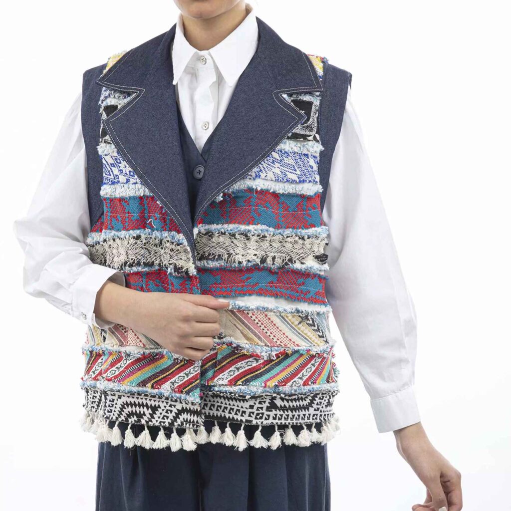 Gilet brodé pour femmes avec design patchwork