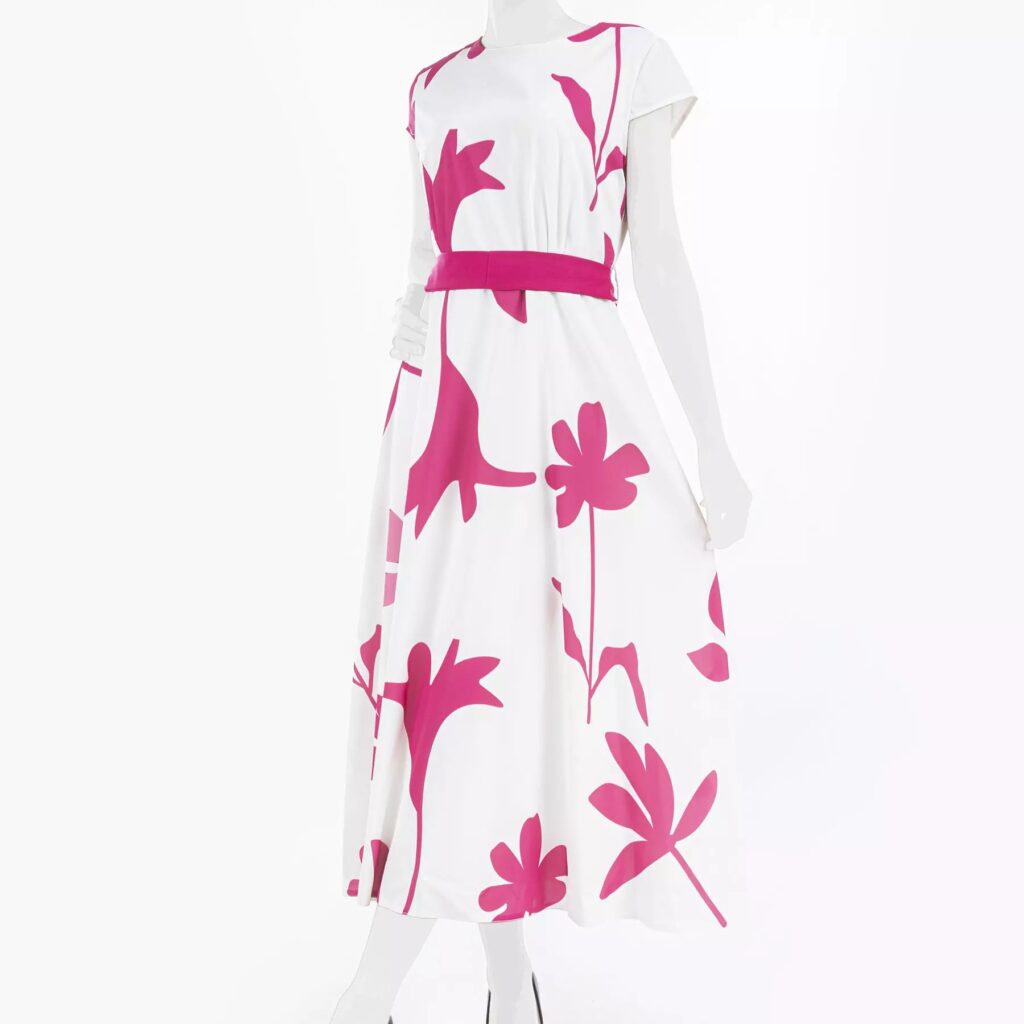 Robe ajustée avec ceinture pour femmes avec design floral