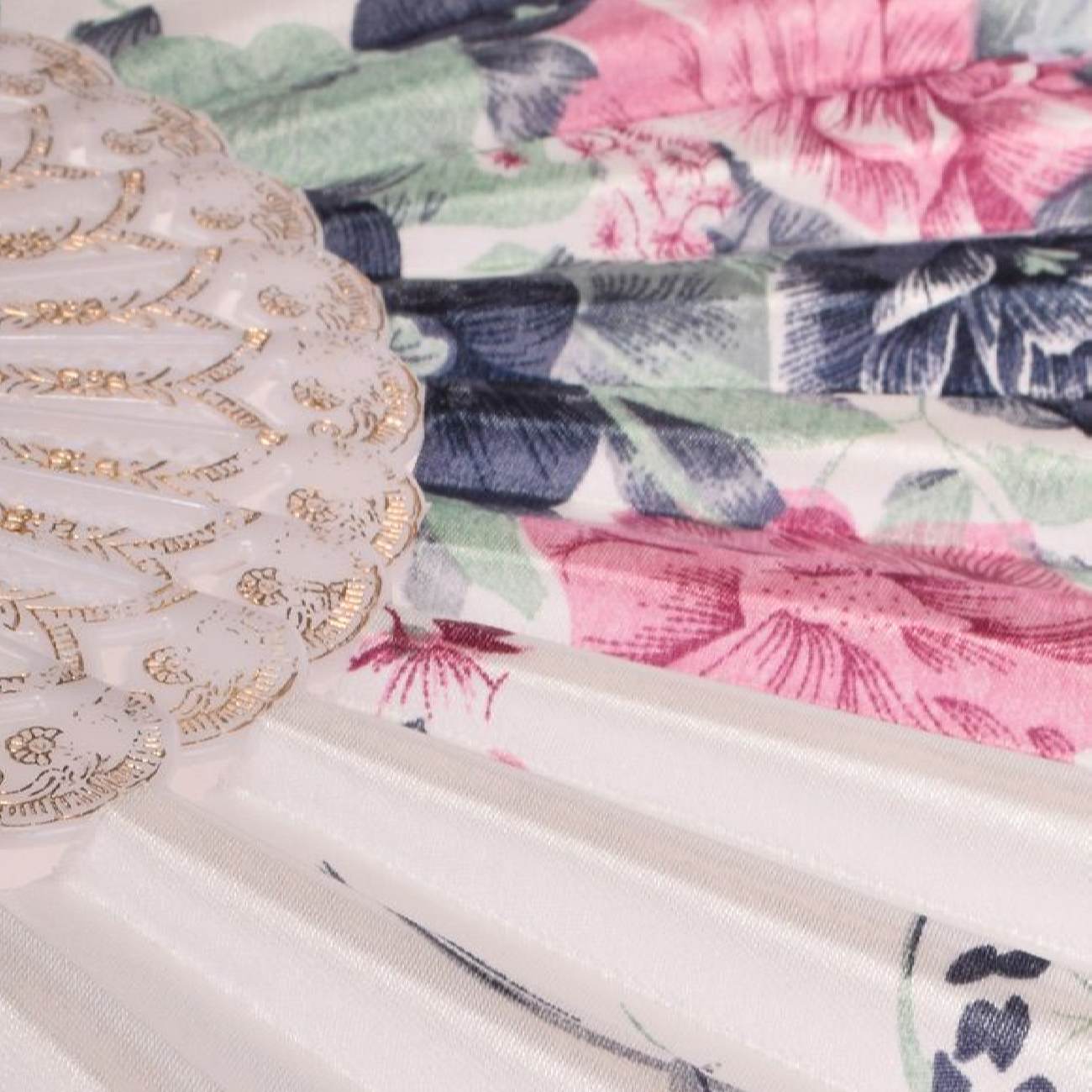 Éventail Pliant & Portable avec Design Floral Modèle TR W