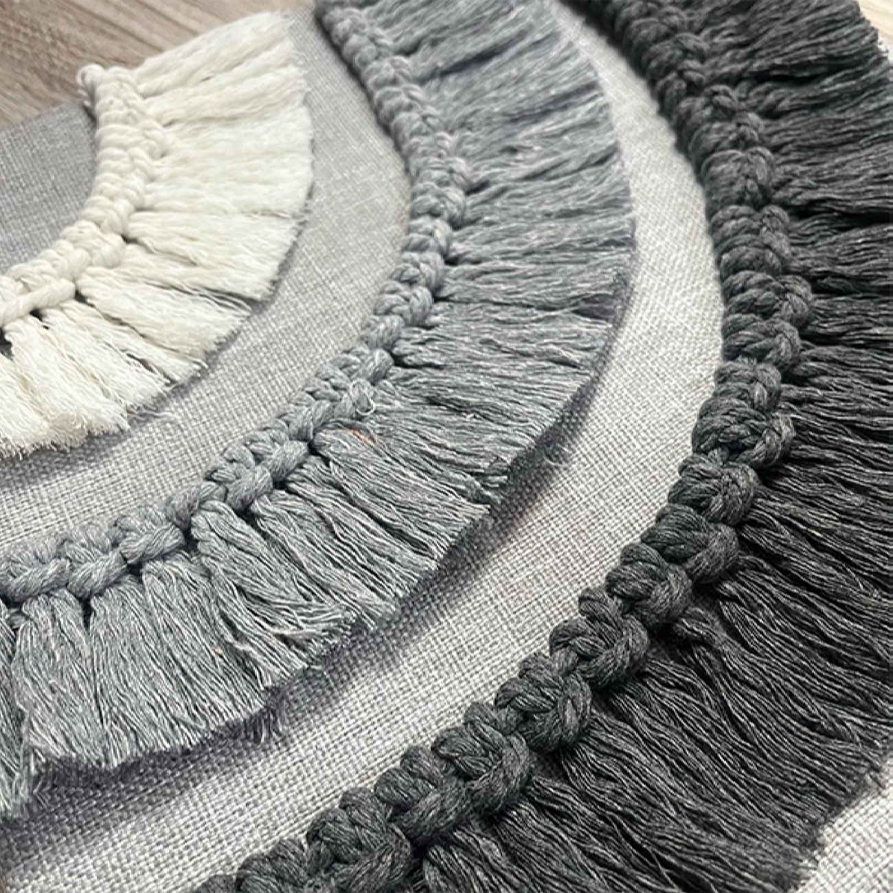 Housse de Coussin Style Bohème – Chanvre avec Design Macramé en Gris (x2)