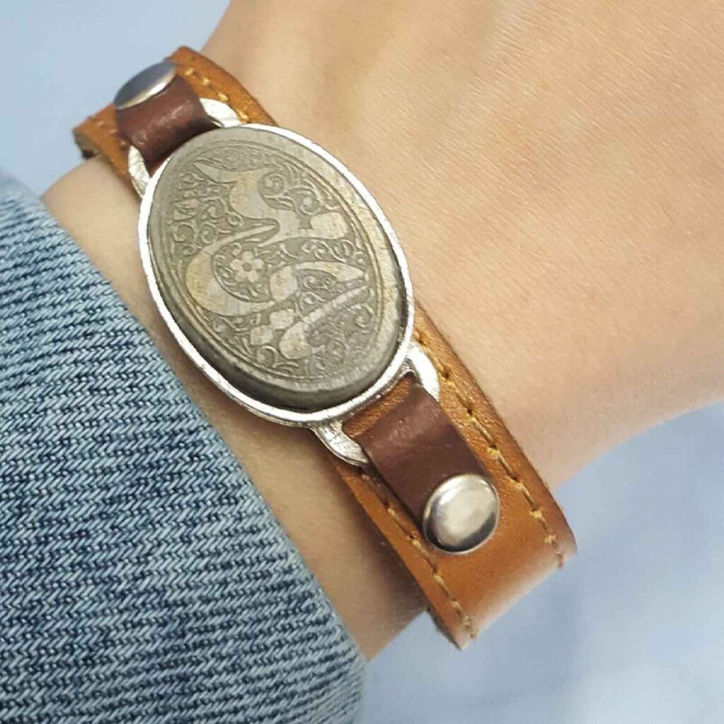 Bracelet islamique en cuir et pierre jade ajustable Ya Mehdi