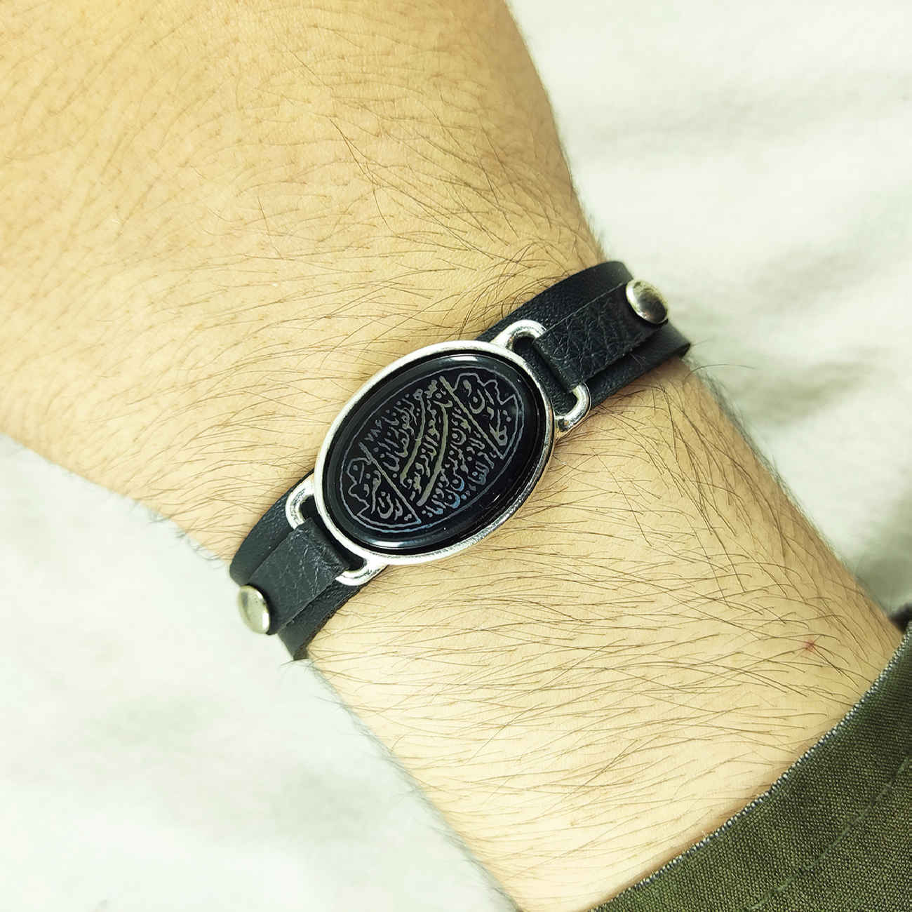 Bracelet en cuir islamique avec pierre agate pour homme dans le design Wan Yakad